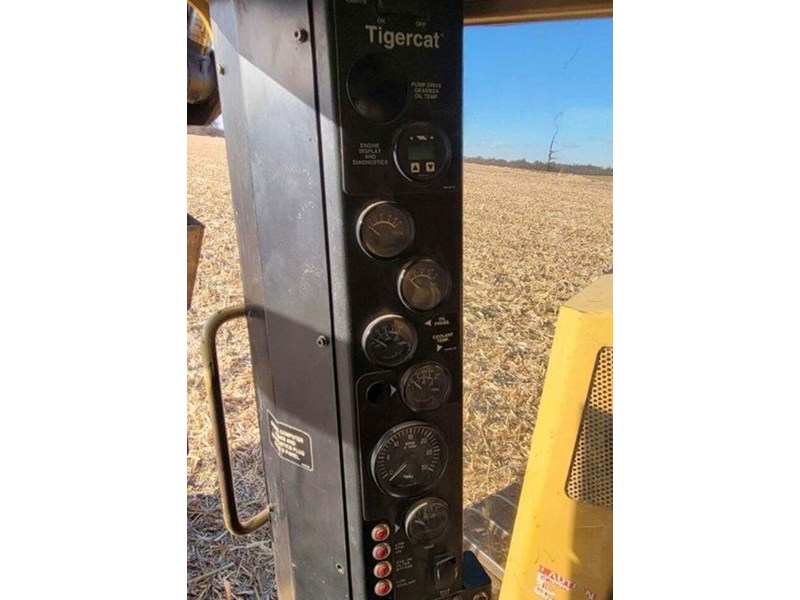 2005 Tigercat 822 Track Feller Buncher